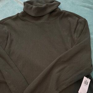 Old Navy Dark Green Ribbed Turtleneck Sweater